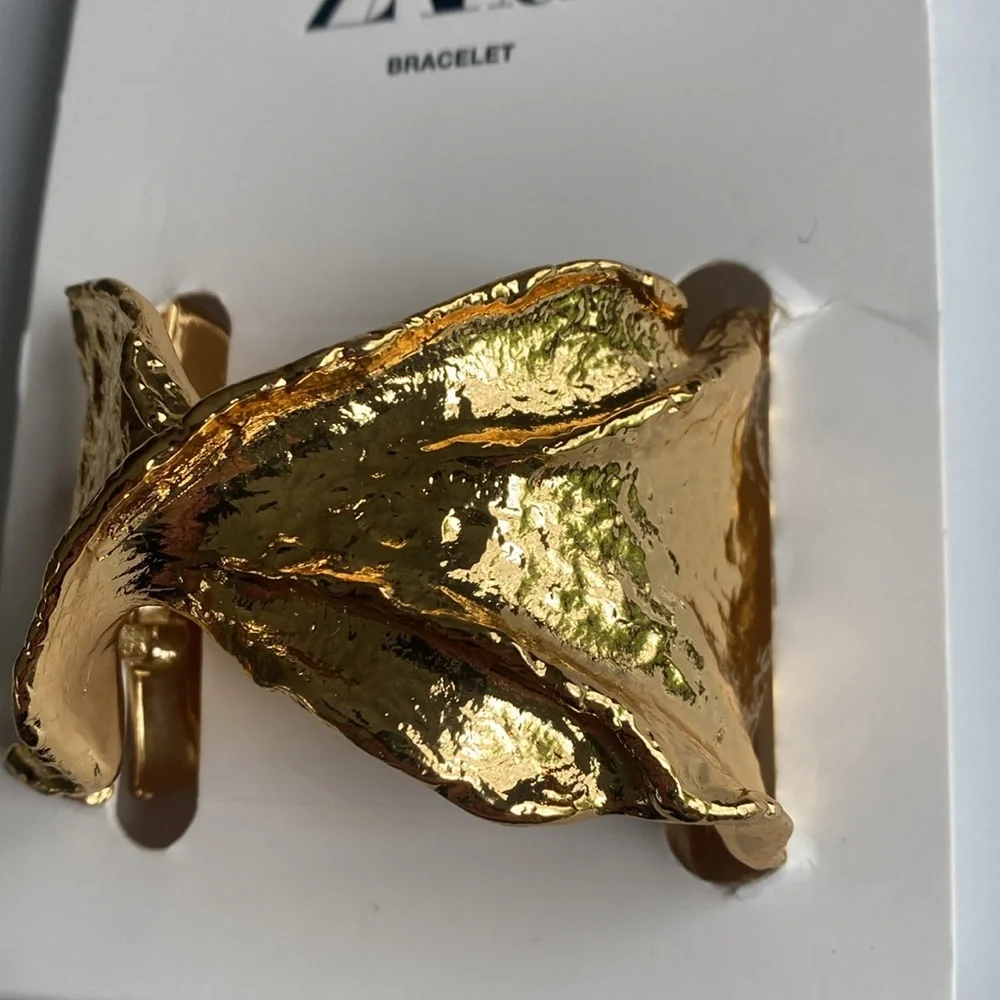 NWT Zara Textured Bracelet